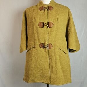 Vintage wool Pioneer Wear short sleeve coat size small with original hanger